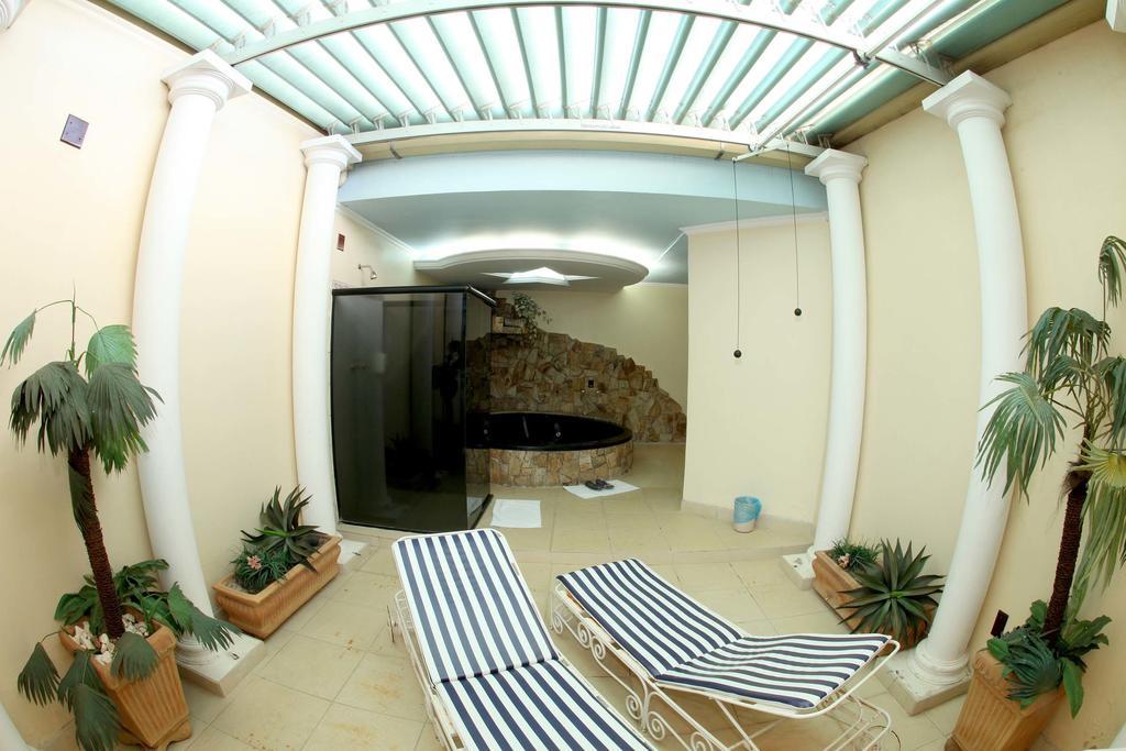 Hotel & Motel Le Baron (Adults Only) Porto Ferreira Room photo